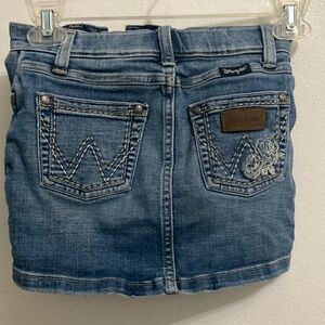 Girls 6x wrangler denim skirt